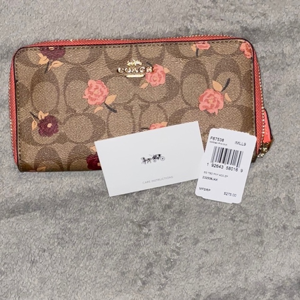 Coach Accordion Zip Wallet Signature Canvas Floral